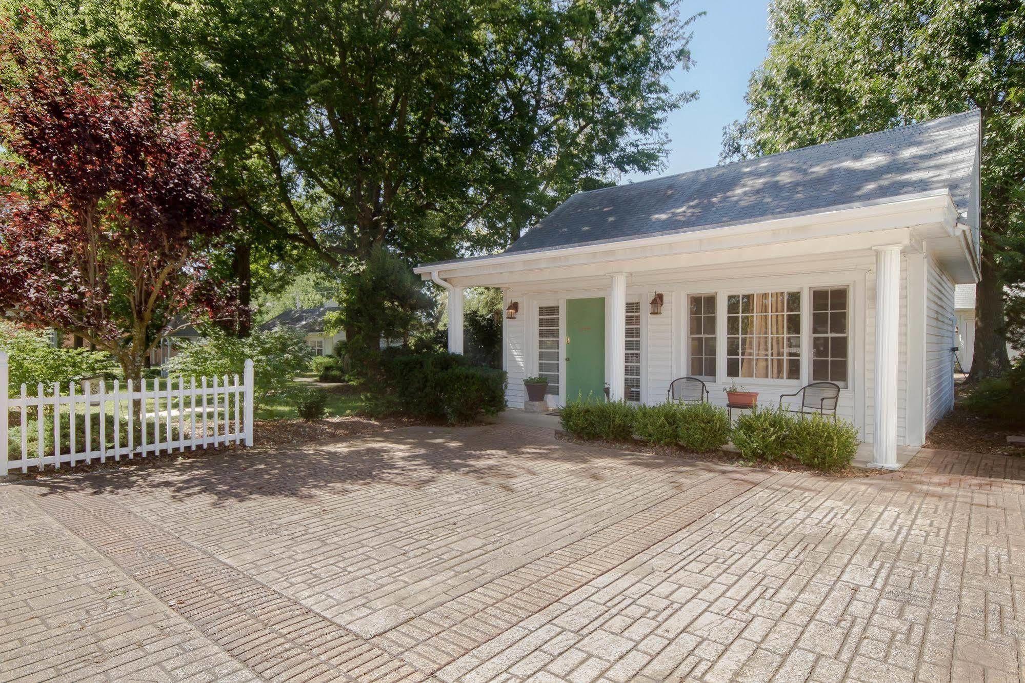 Dickey House Bed And Breakfast Marshfield Экстерьер фото